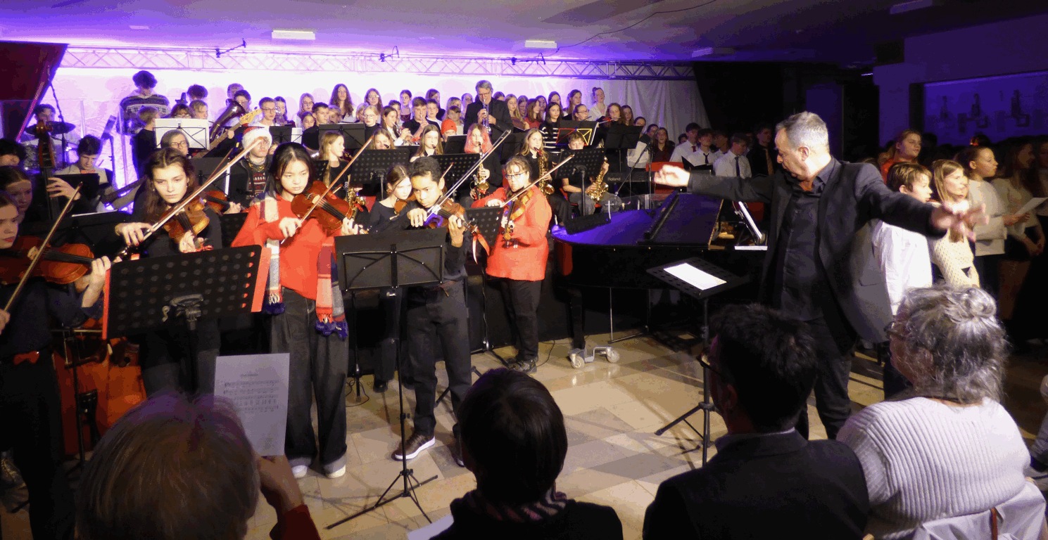 Einstimmung auf das Fest - Weihnachtskonzert am ASG