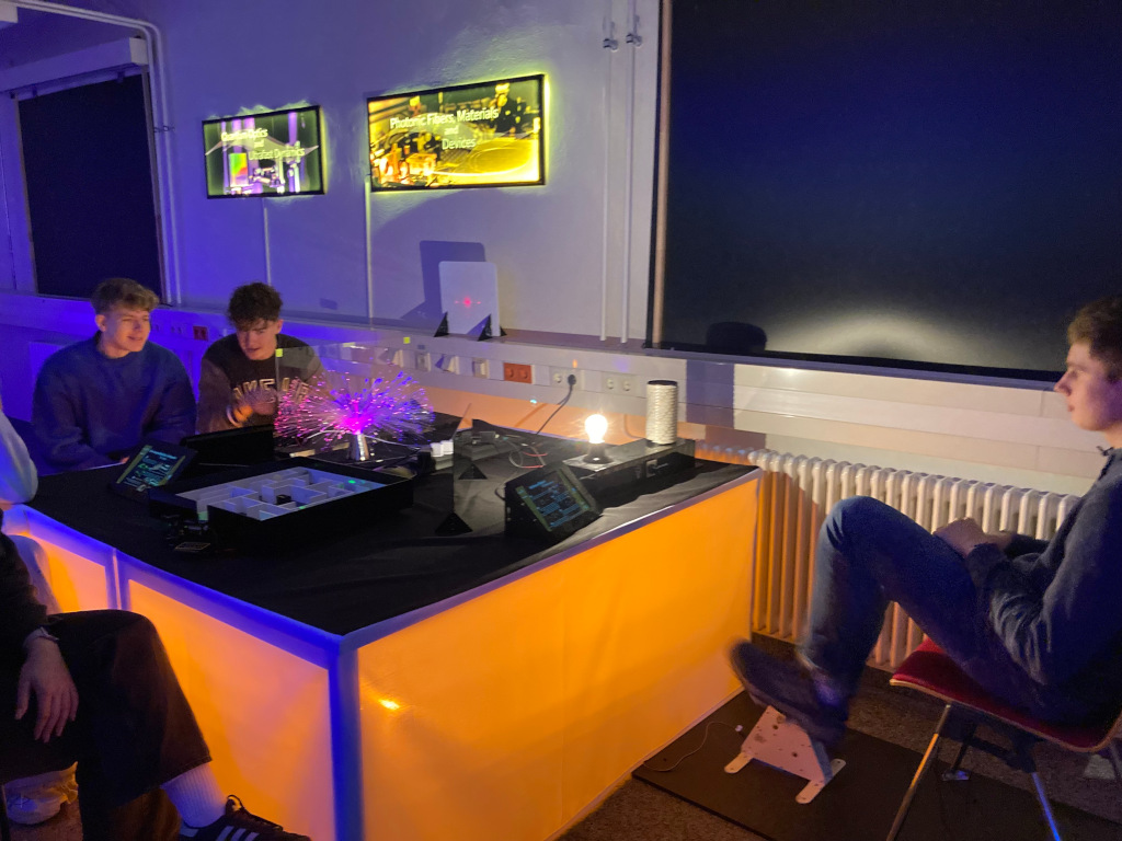 „panOPTICUM“ – Photonik und optische Technologien zum Anfassen!