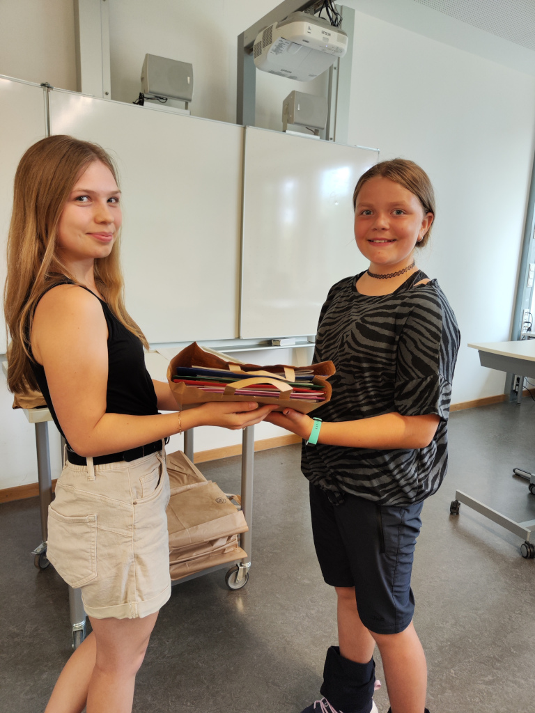 Herzlich Willkommen... (ASG Schulshop)