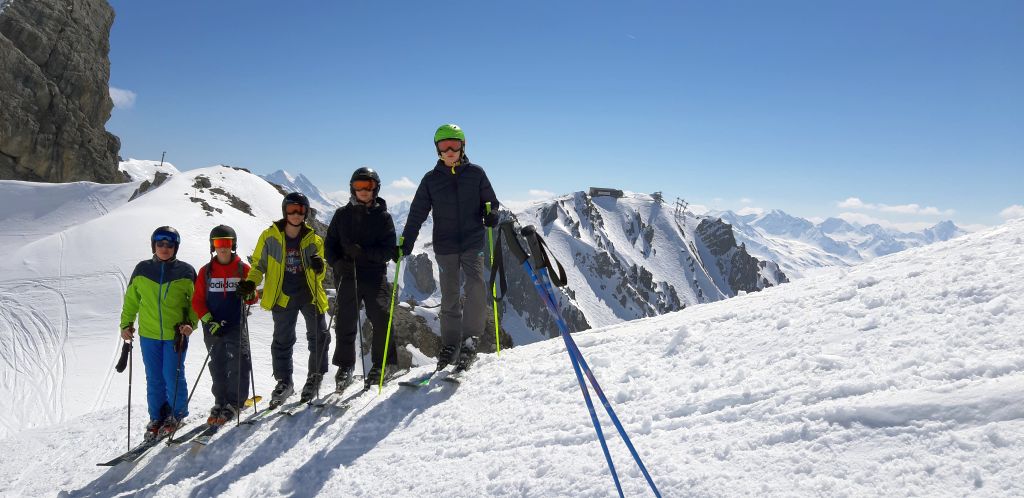 Skihasen auf Eiersuche