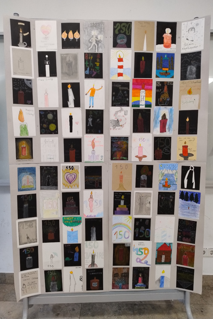 &Uuml;ber 150 Karten f&uuml;r Albert Schweitzer