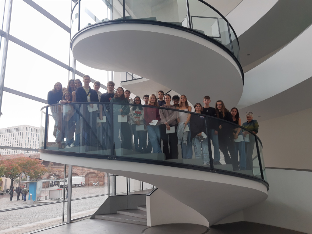 Die Q12 im Neuen Museum N&uuml;rnberg: Design und zeitgen&ouml;ssische Kunst