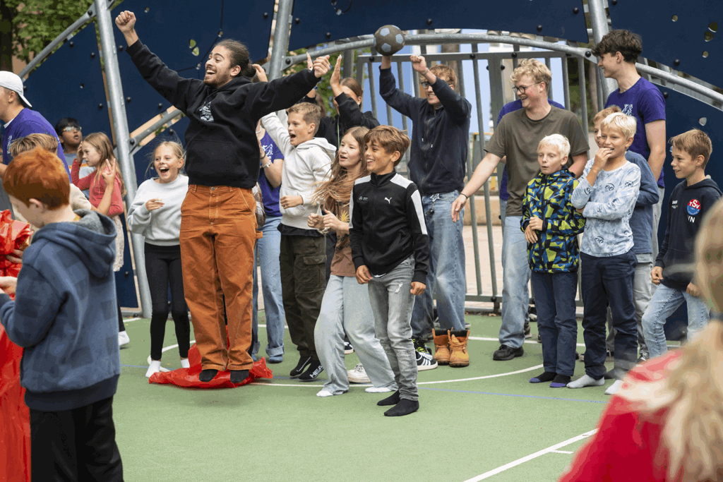 Spa&szlig;, Spannung, Gemeinschaft: Die Schulhausrallye