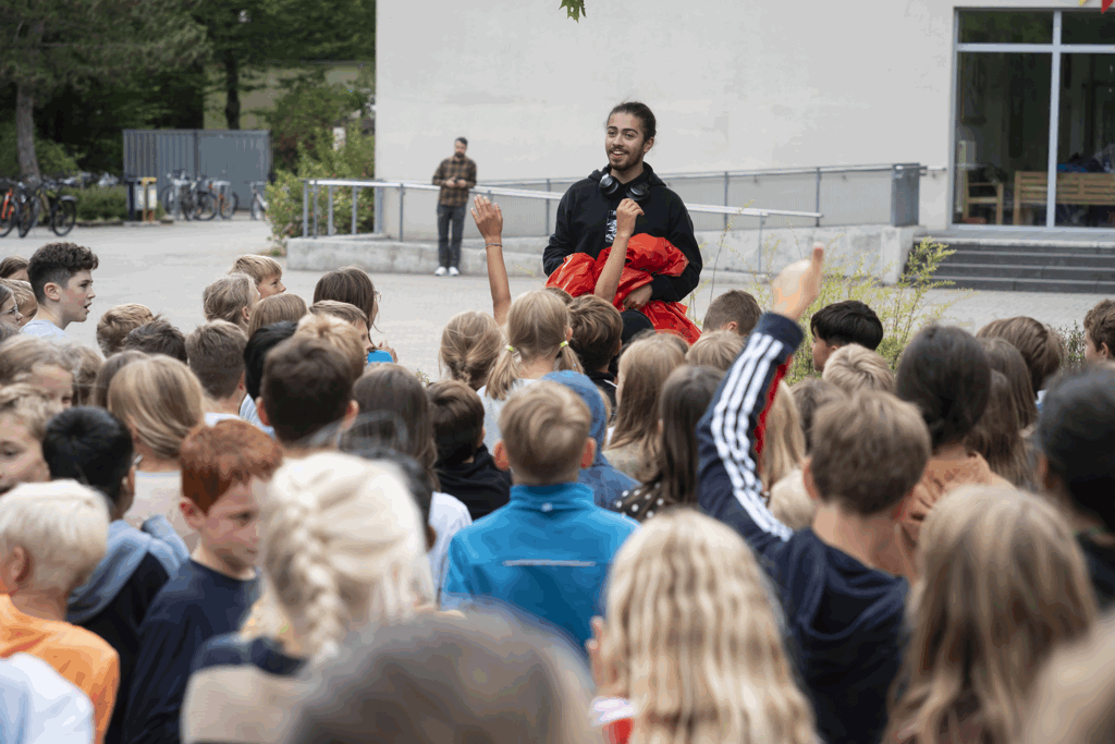 Spa&szlig;, Spannung, Gemeinschaft: Die Schulhausrallye
