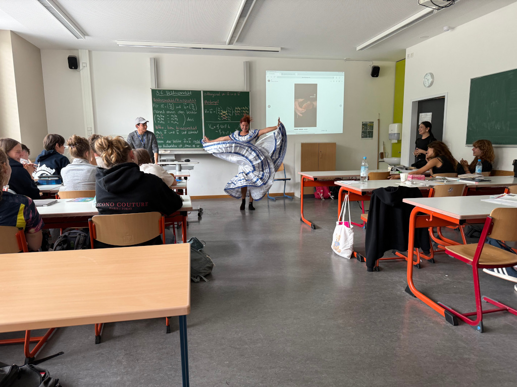 Besuch aus San Carlos in der 10d und 11d