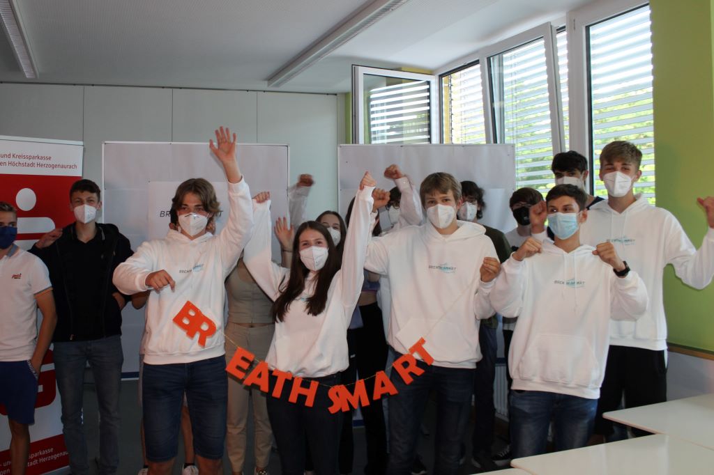 Sch&uuml;lerteam des Albert-Schweitzer-Gymnasiums gewinnt Bayerischen Gr&uuml;nderpreis und belegt Platz 5 in Deutschland.