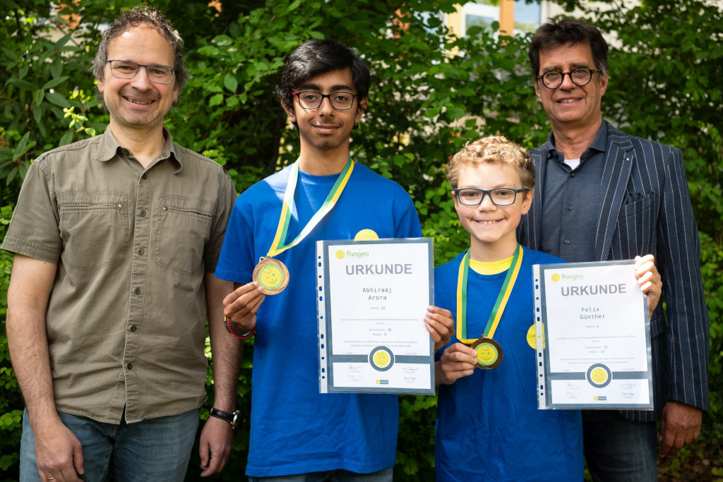 Zwei ASG-Sch&uuml;ler im Pangea-Finale