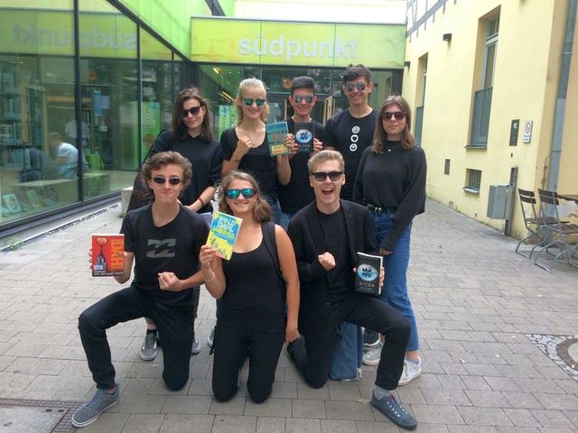 ASG-Team gewinnt "Battle of the Books"