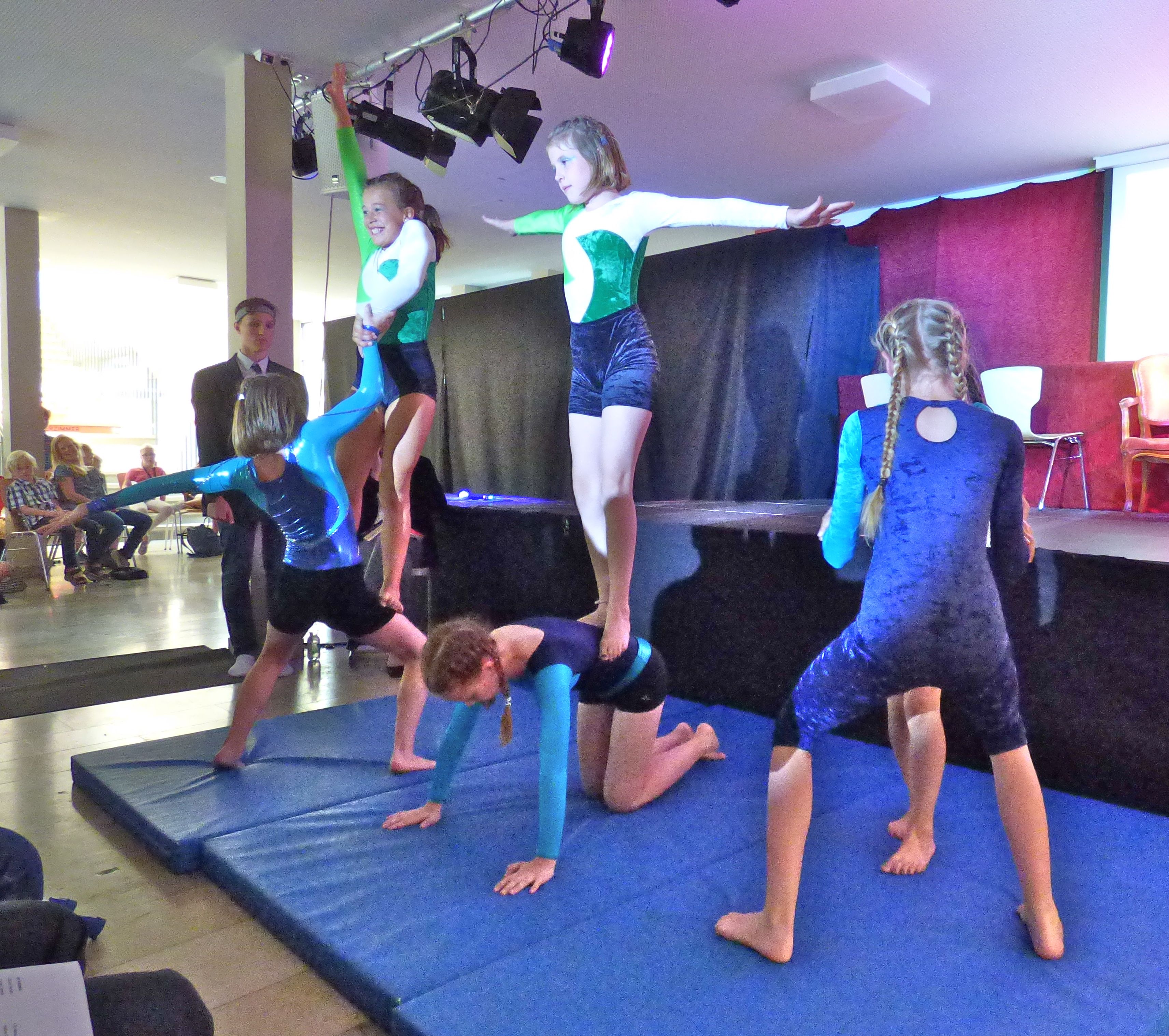 &bdquo;Eine Weltreise gegen die Zeit&ldquo;