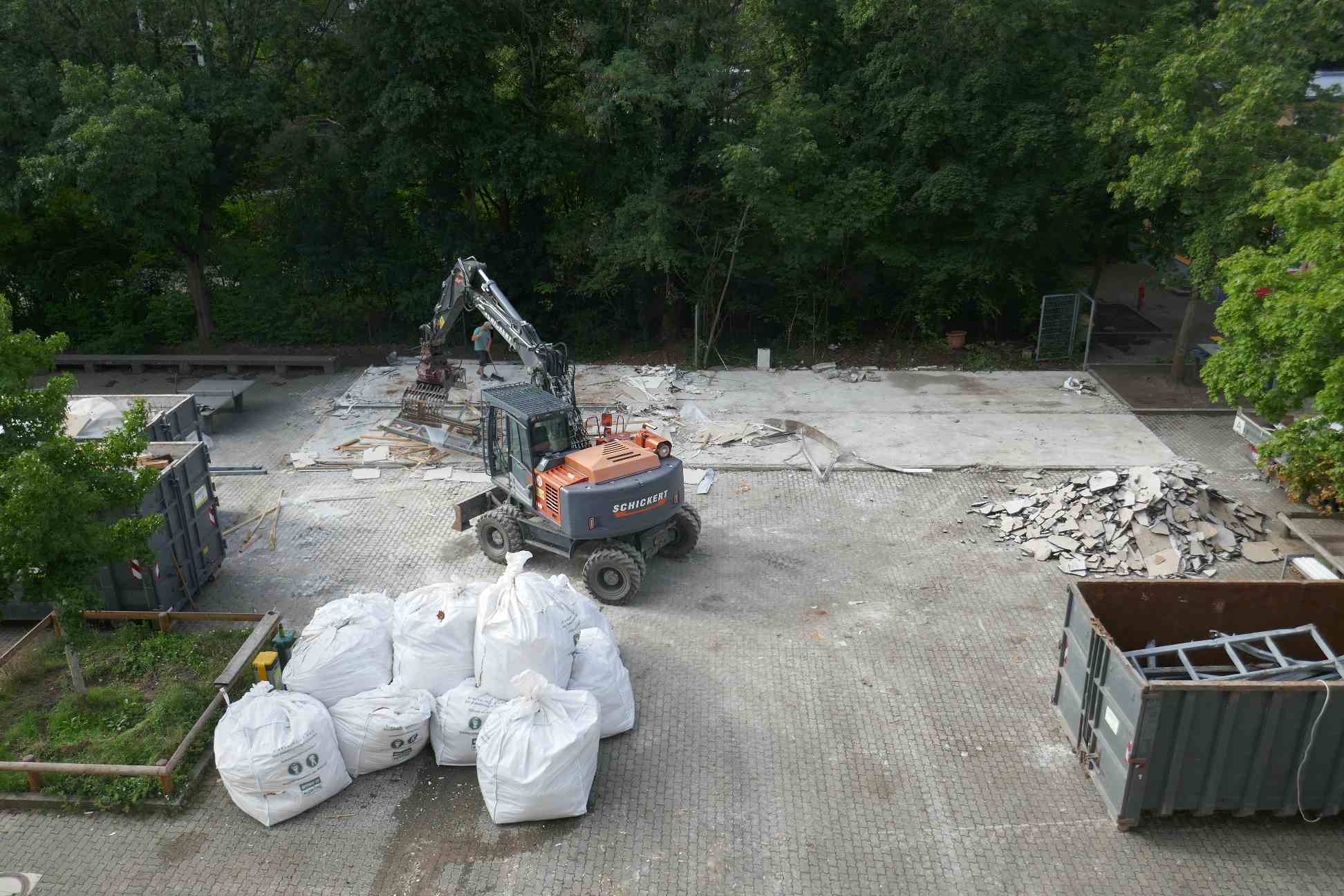 Platz f&uuml;r den neuen Pausenhof!