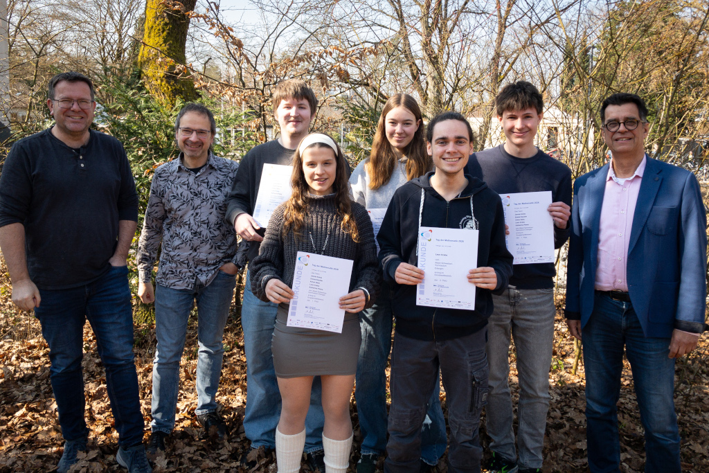 1. Platz beim Tag der Mathematik in Erlangen und deutschlandweit!