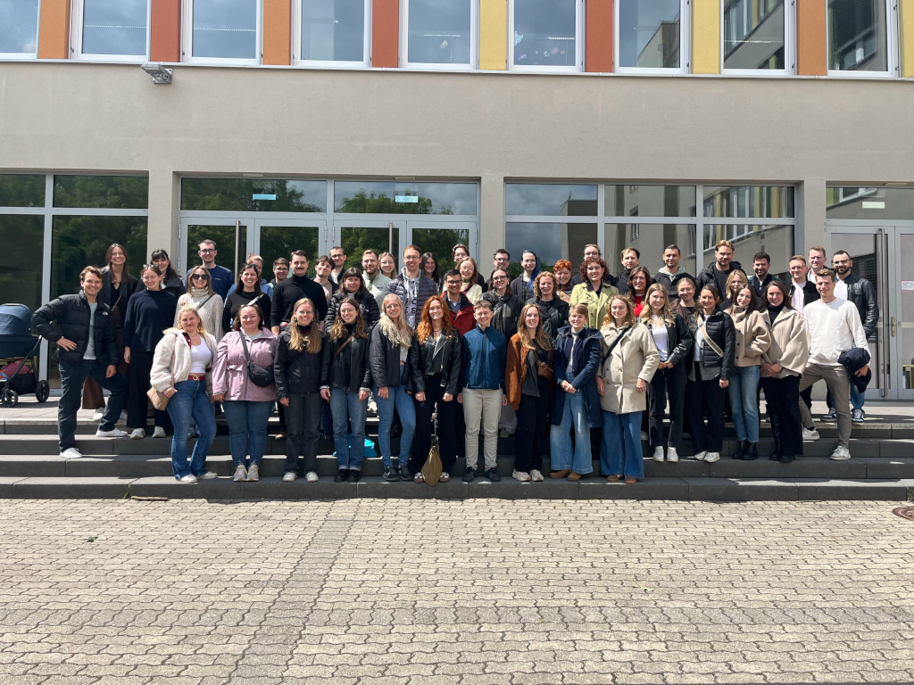 Abiturjahrgang 2016 zu Besuch am ASG