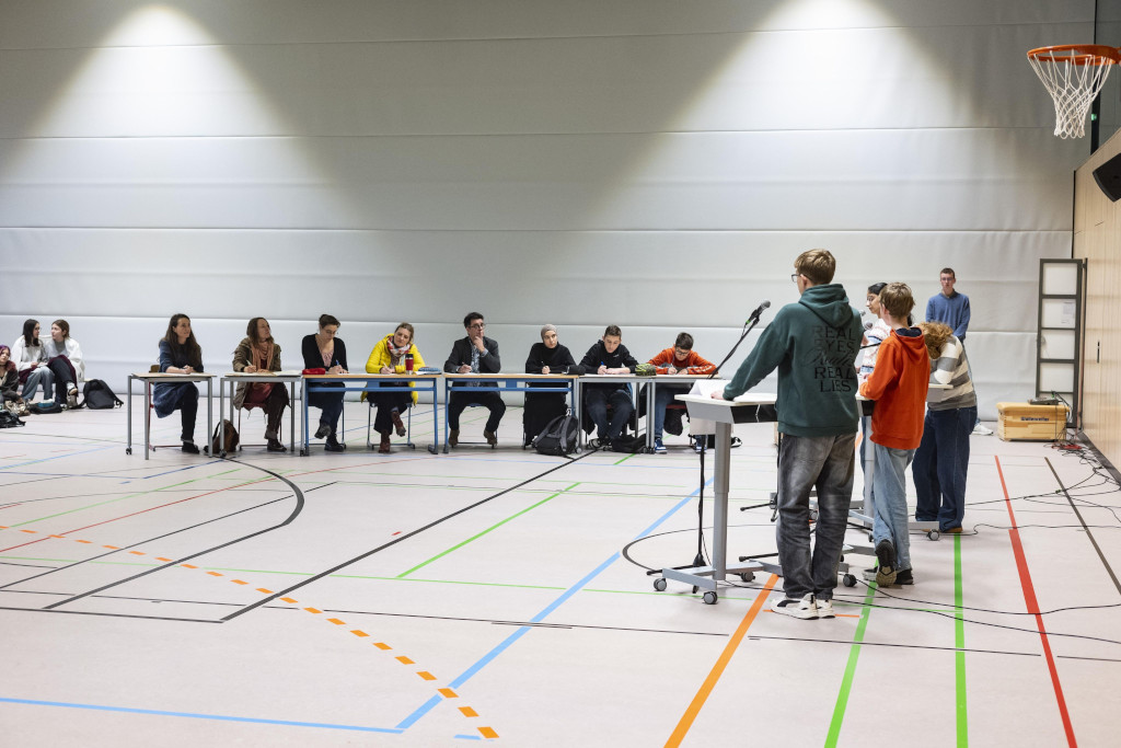 Das ASG debattiert
