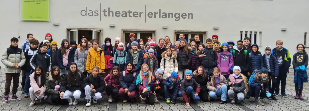 Farbenfrohes Weihnachtsm&auml;rchen im Markgrafentheater Erlangen