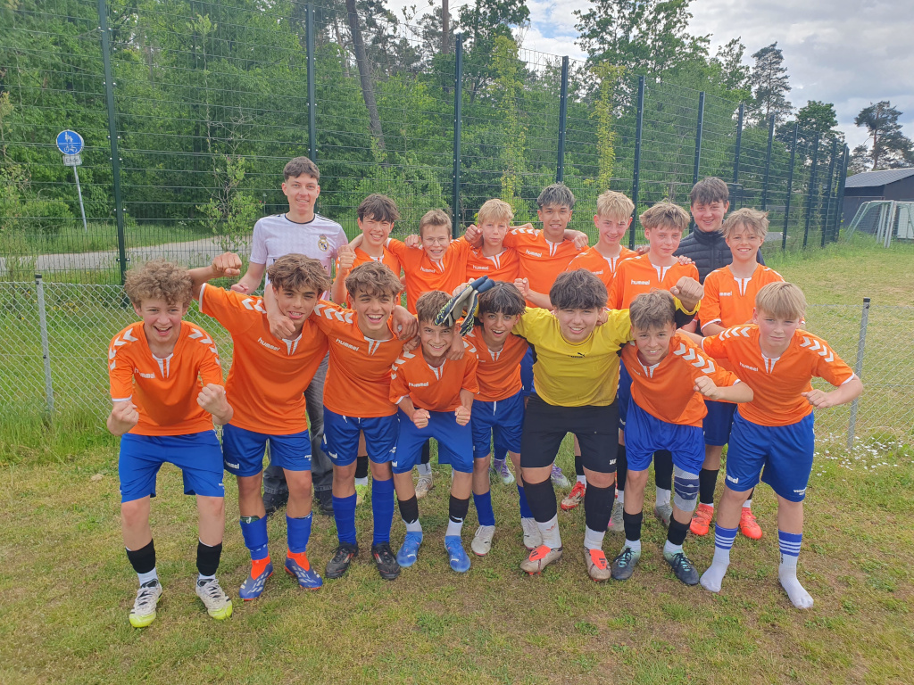 Tolle Leistungen bei den Regionalmeisterschaften im Fu&szlig;ball!