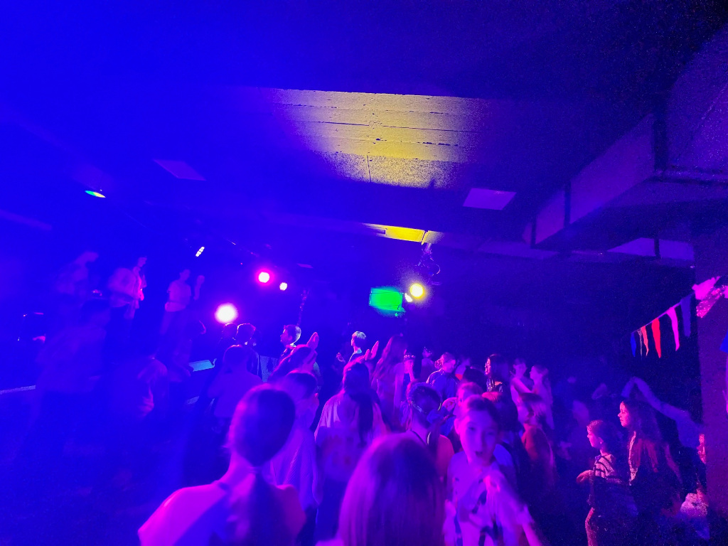 Unterstufenparty im Theaterkeller